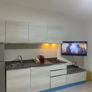 Casa Vacanza Nicole Wi-fi Gratuito Via Monte Carmelo , Civico 14 Appartamento